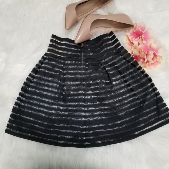 Black mini skirt NWOT - Picture 4 of 4